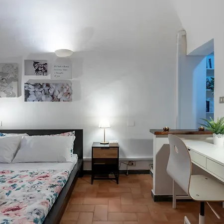 Piazza Dei Cavalieri Confortable Apartment